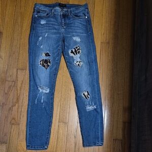 Judy blue istressed Blue Jeans with Leopard Print.
